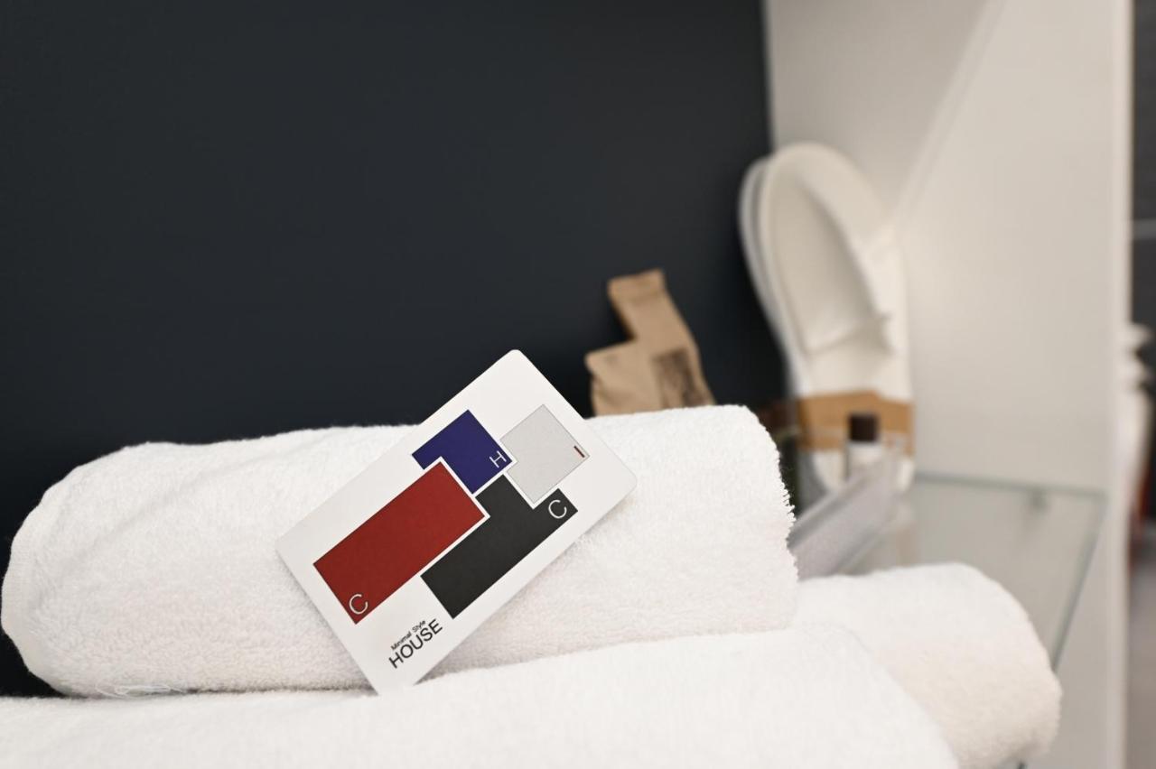 Chic House - Matera Centro Hotel Екстериор снимка